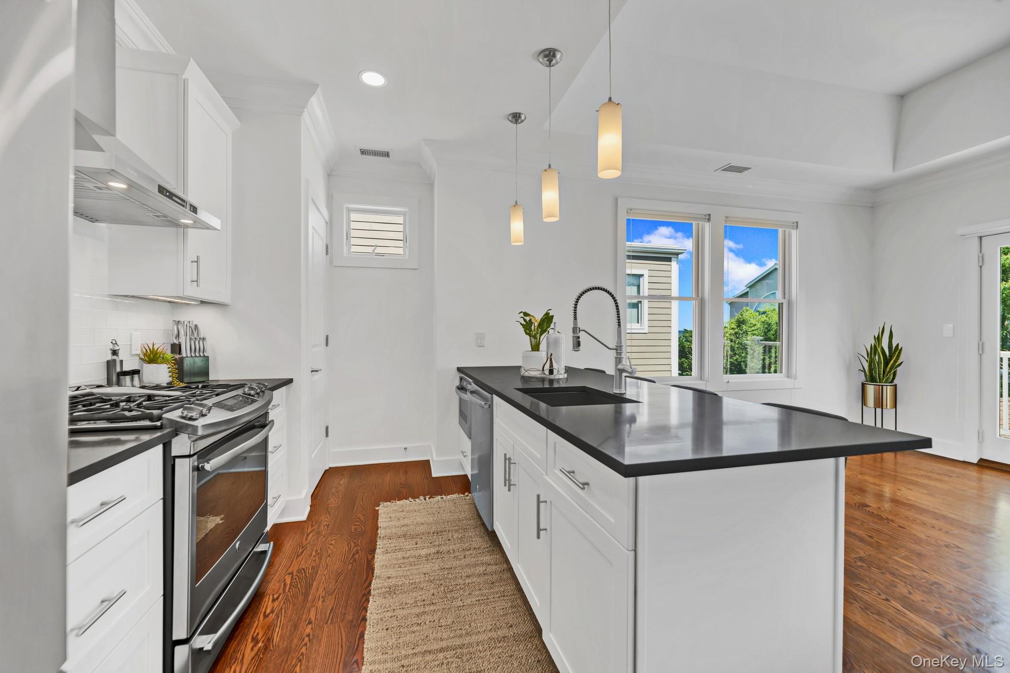 51 Island Point, Unit 51 photo 4