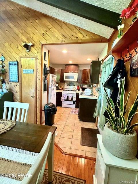 107 Fetlock Drive – For Sale photo 17