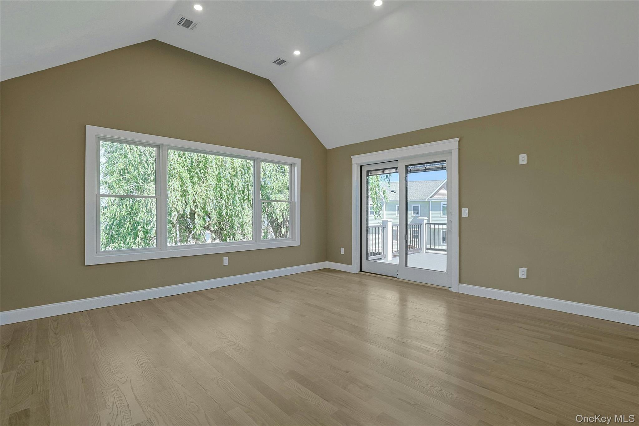 74 Beach Road – For Sale photo 30