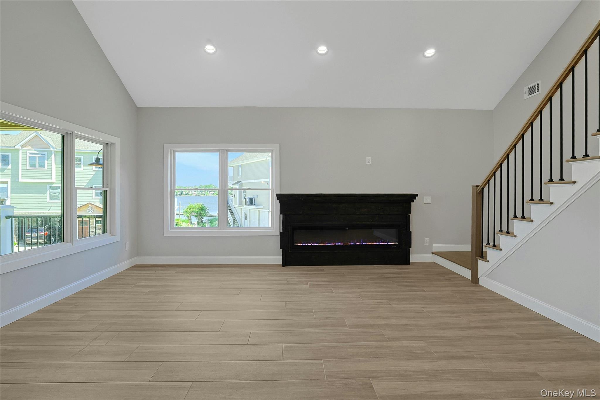 74 Beach Road – For Sale photo 10
