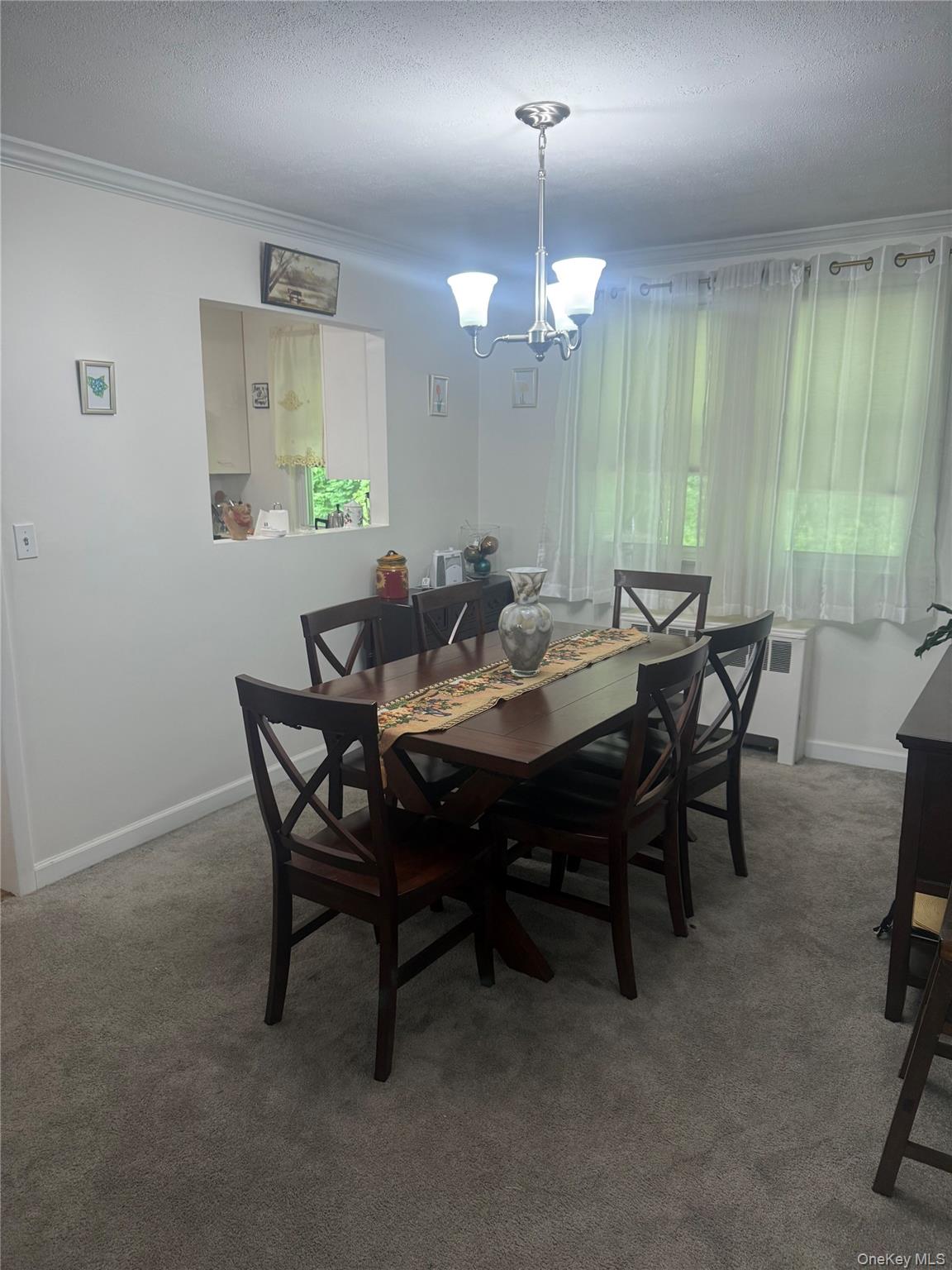 27 Avon Circle, Unit D photo 8