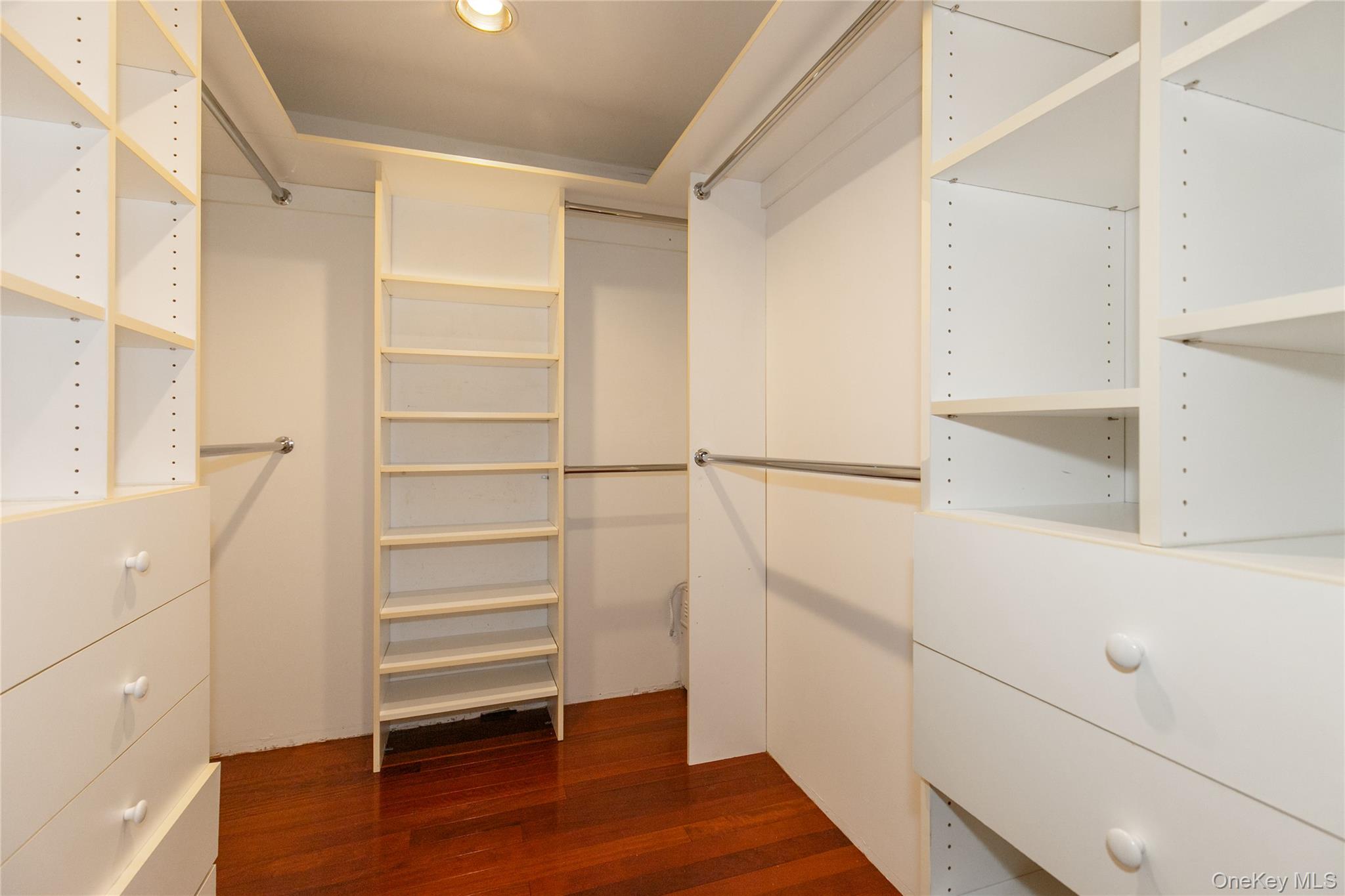 100 Cuttermill Road, Unit 4V photo 22