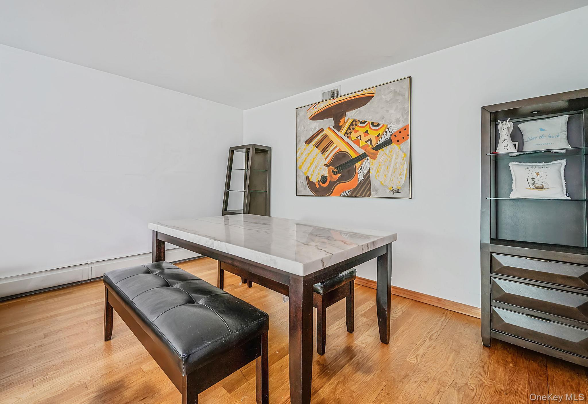 7 Forest Avenue – For Sale photo 11