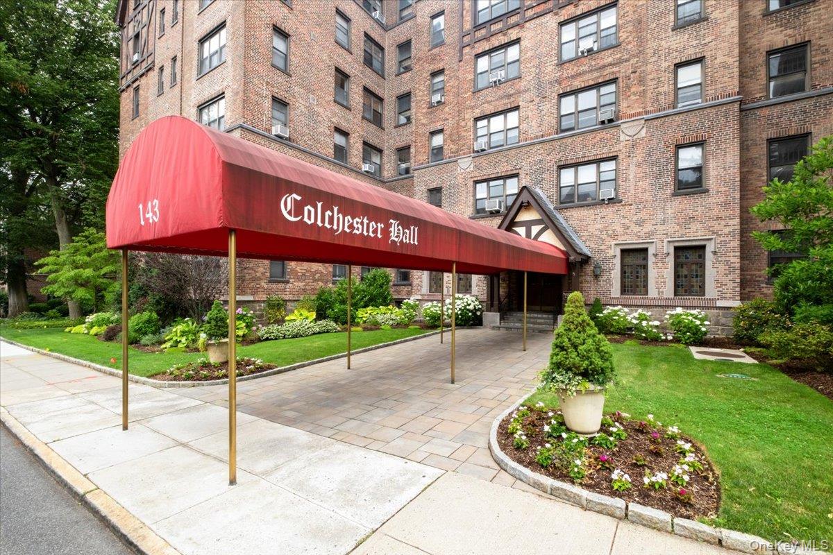 143 Garth Road, Unit 5L