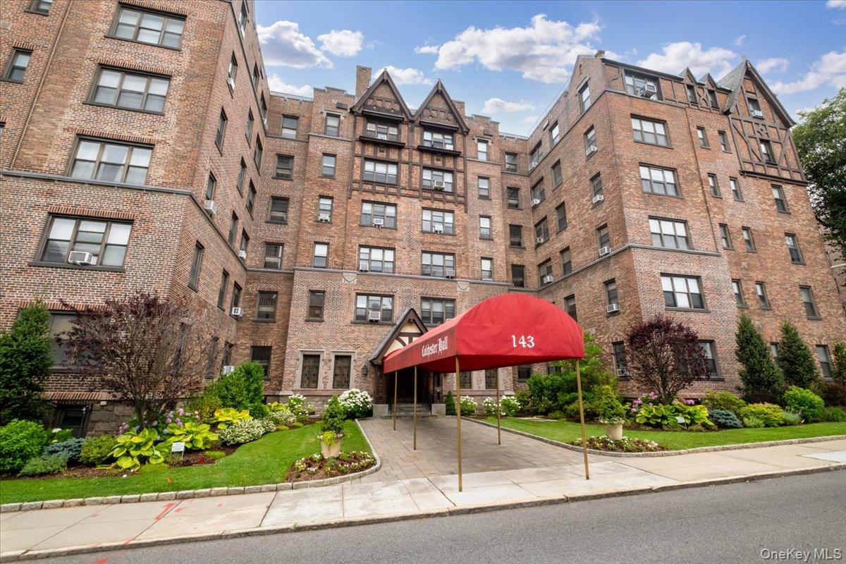 143 Garth Road, Unit 5L photo 22