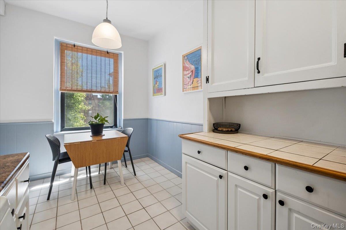 143 Garth Road, Unit 5L photo 13