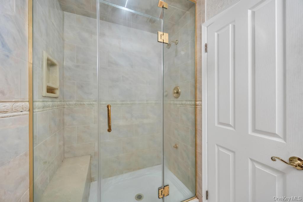 202 Captains Way – For Sale photo 32