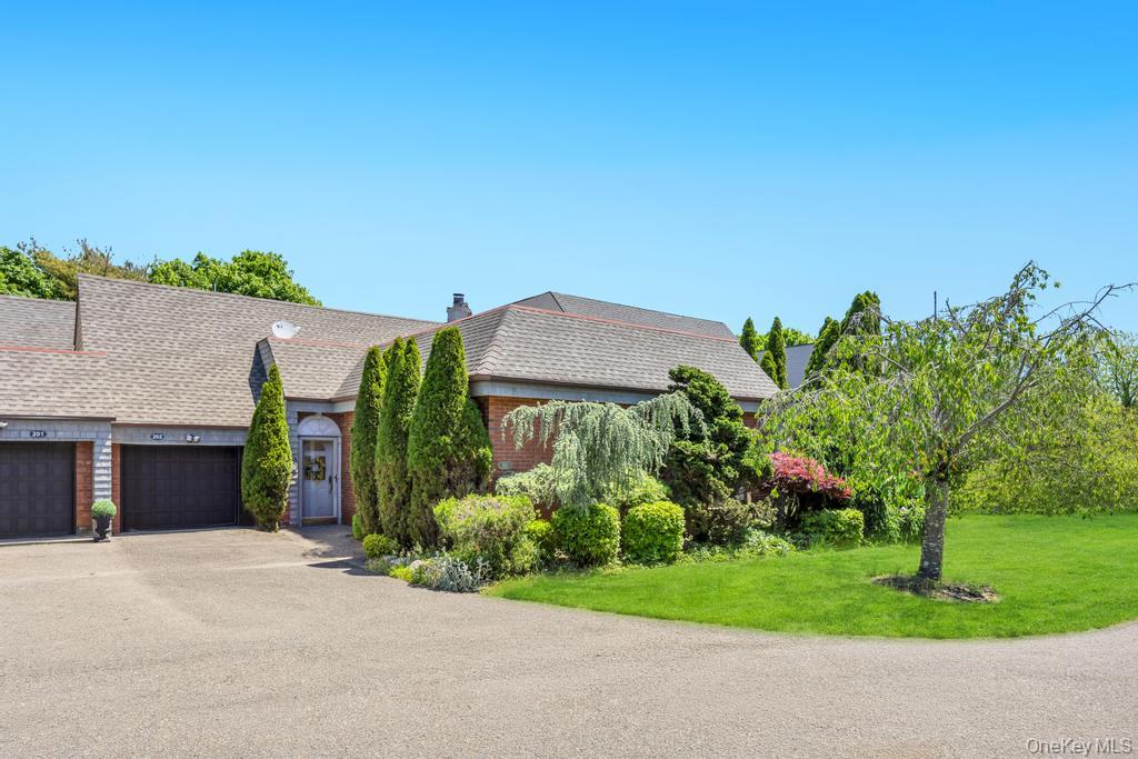 202 Captains Way – For Sale