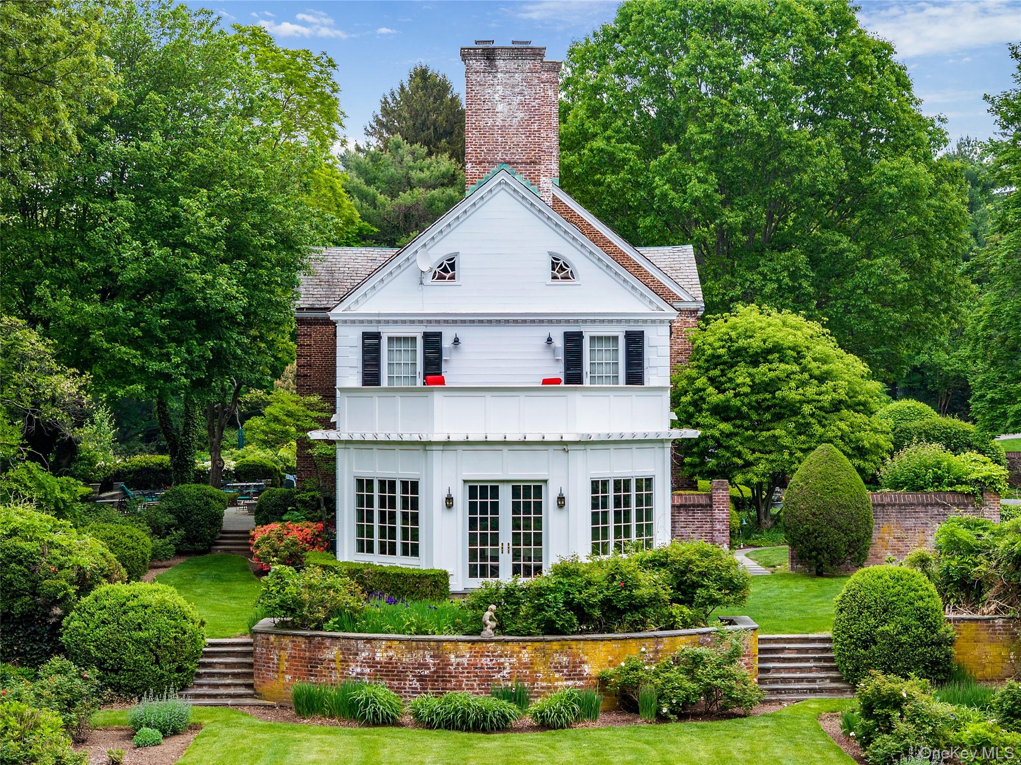 52 Piping Rock Road – For Sale photo 24