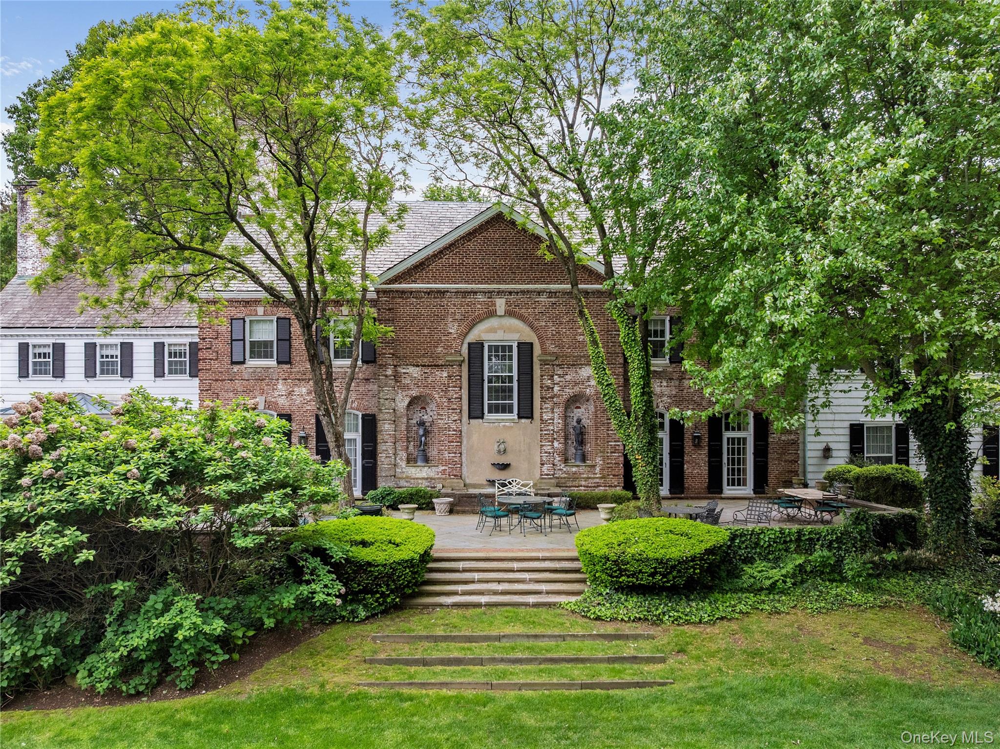 52 Piping Rock Road – For Sale photo 19