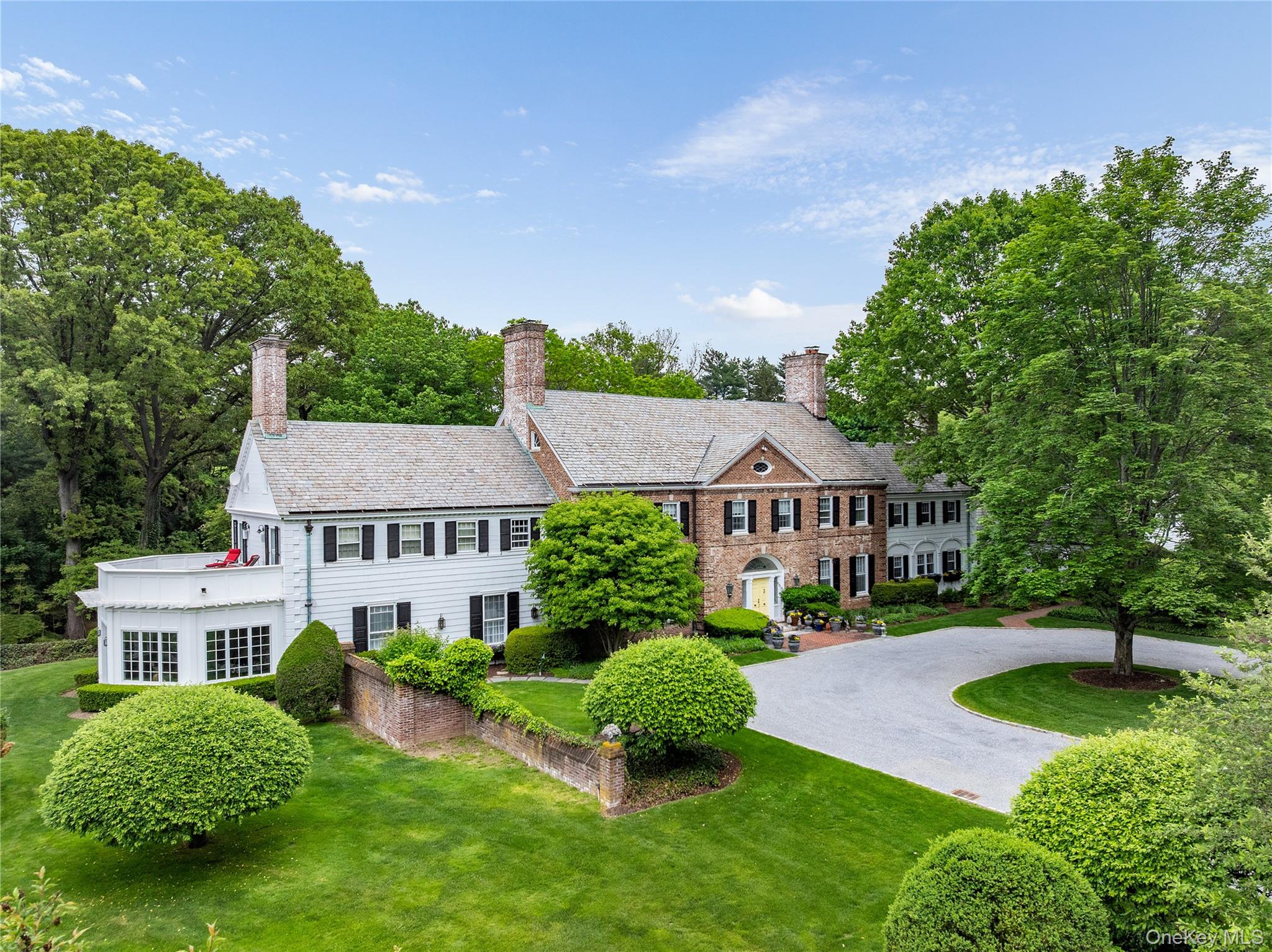 52 Piping Rock Road – For Sale