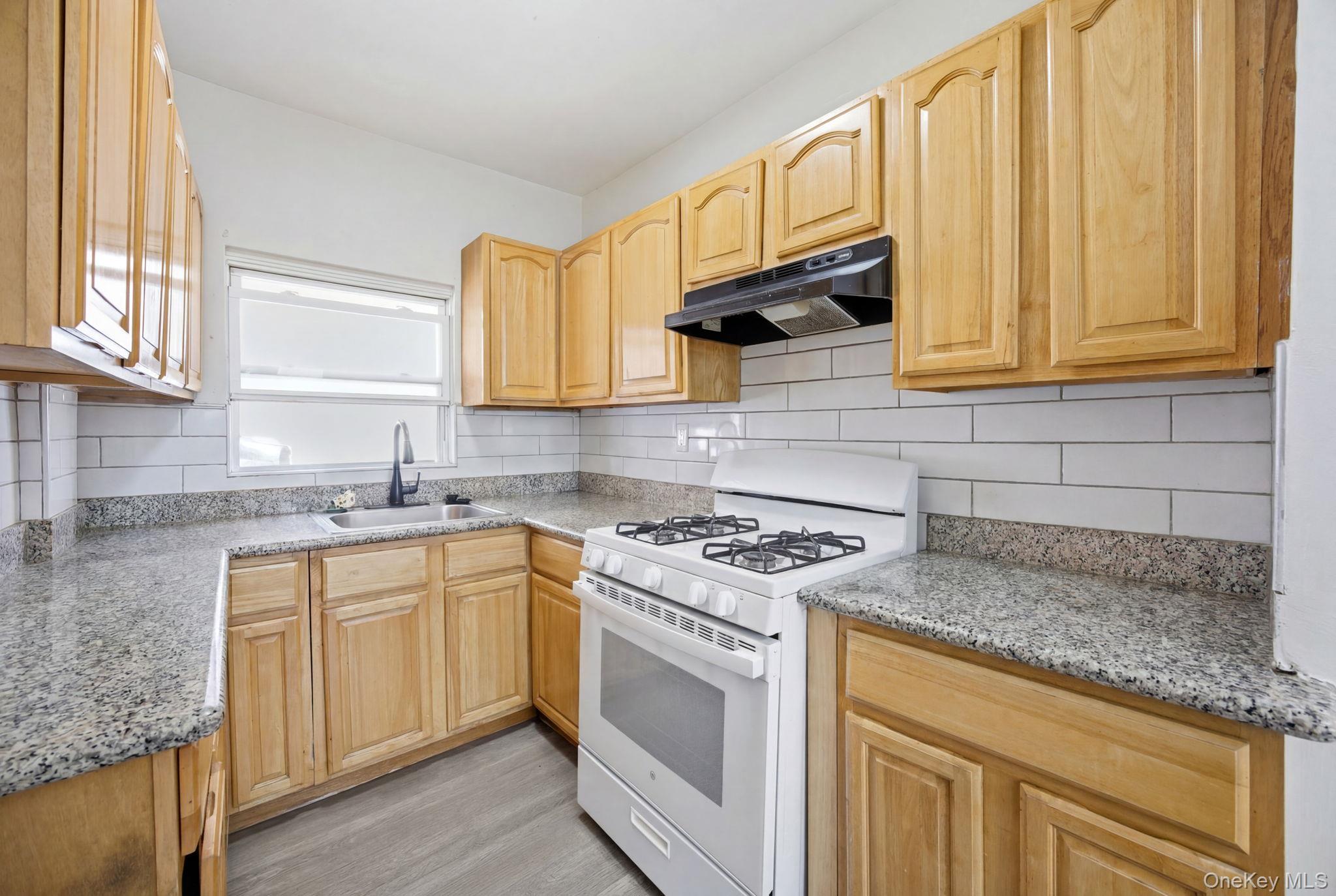1127 Calhoun Avenue – For Sale photo 5