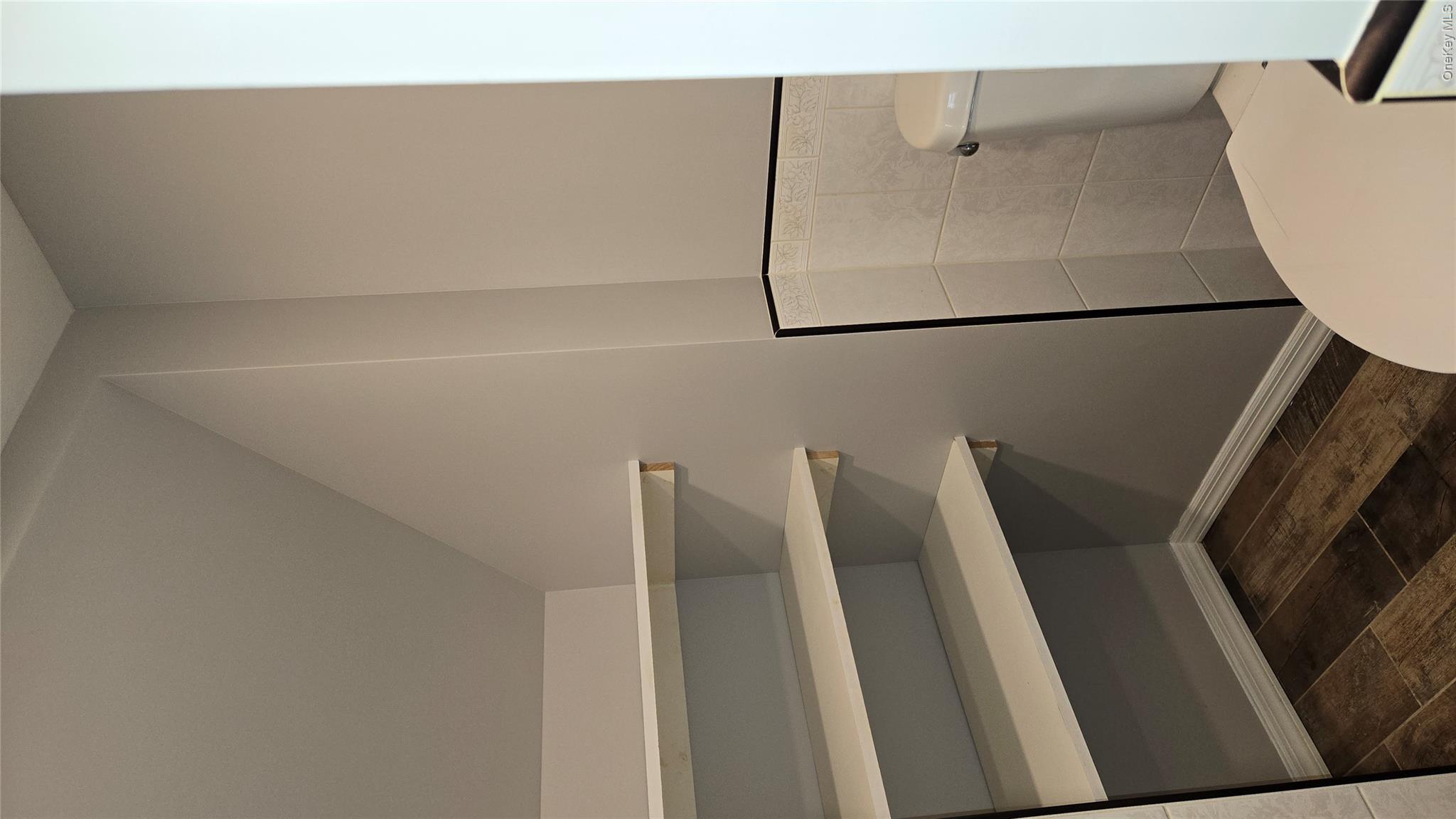 91 Wyman Avenue, Unit 1st Floor photo 10