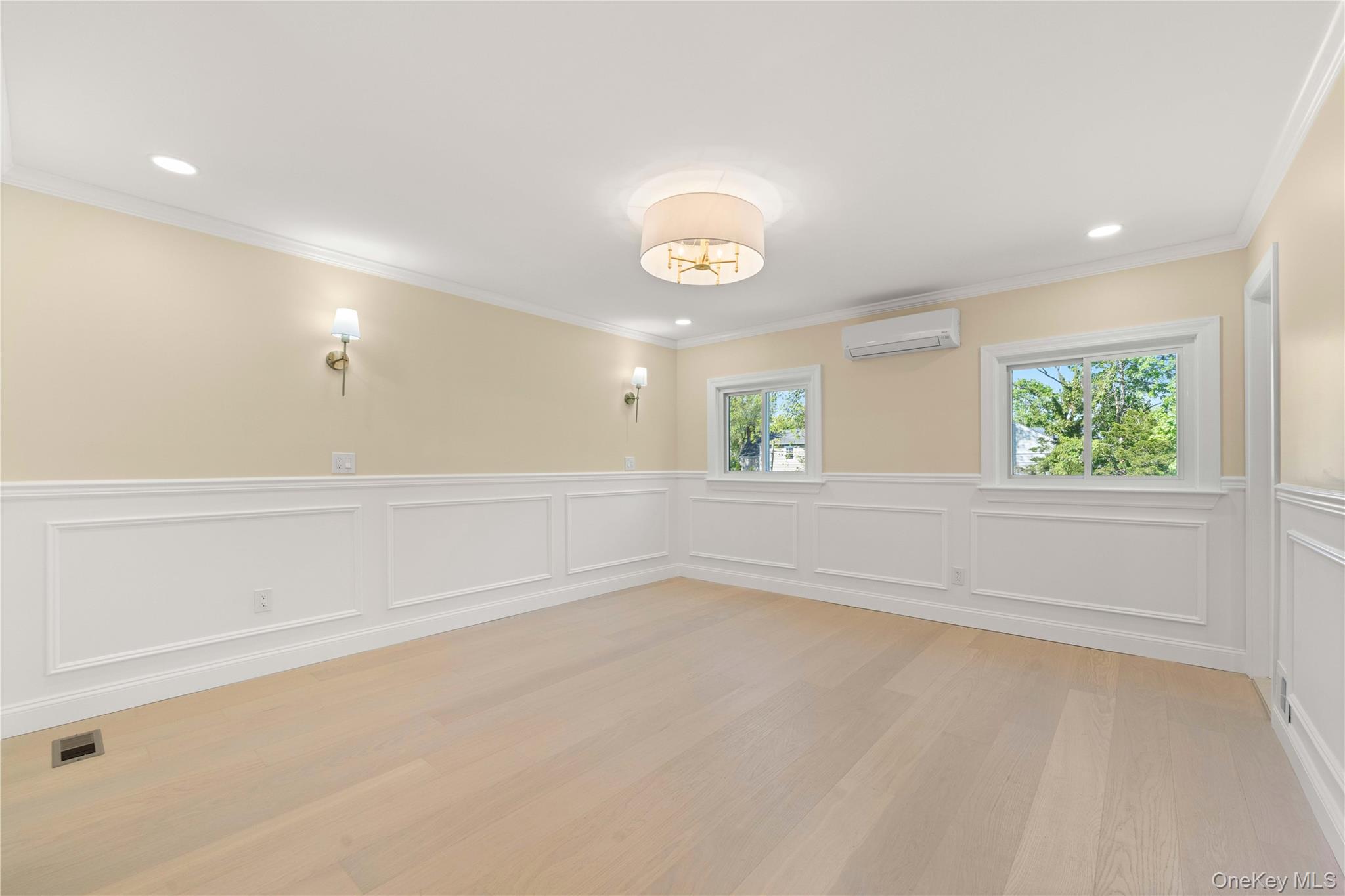 1059 Denton Avenue – For Sale photo 21