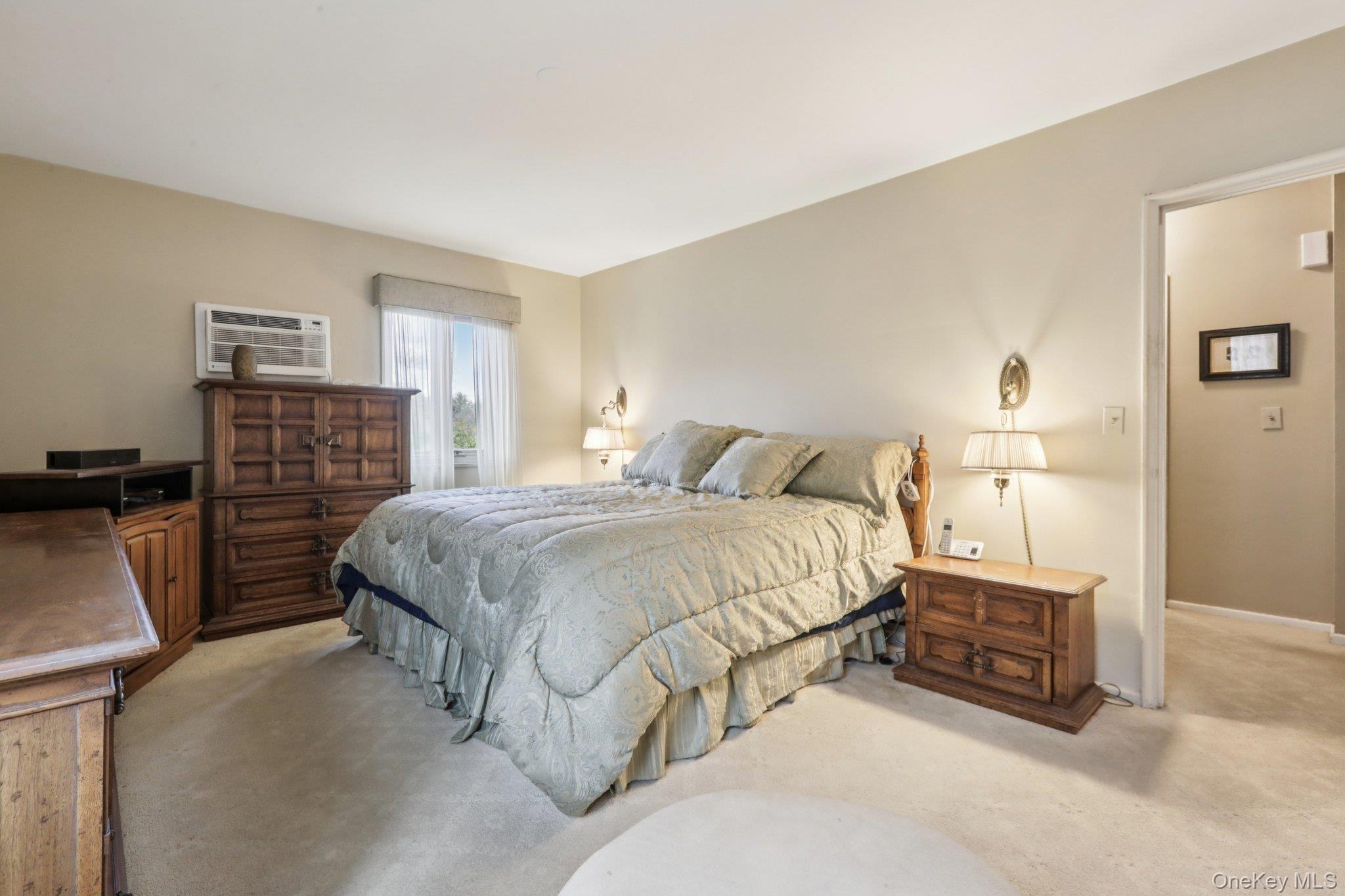 40 Lawrence Drive, Unit A photo 10