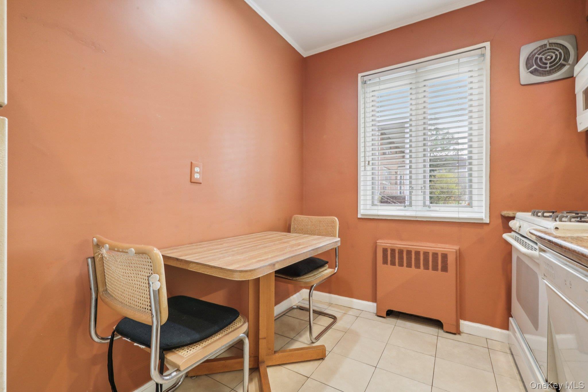 40 Lawrence Drive, Unit A photo 7