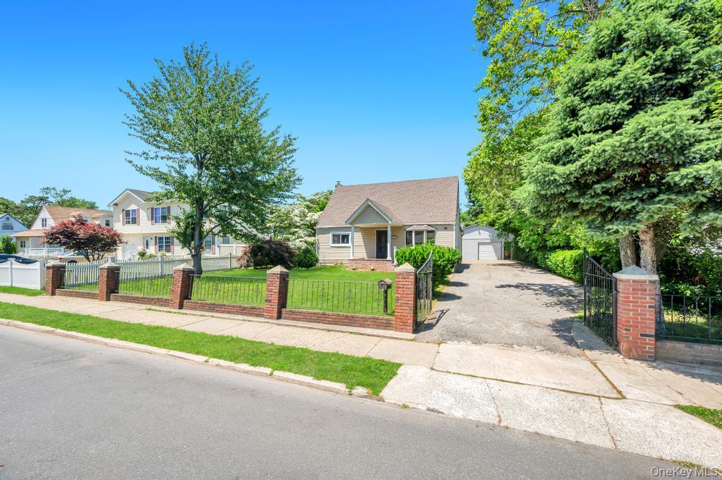 27 Yarnell Street – For Sale