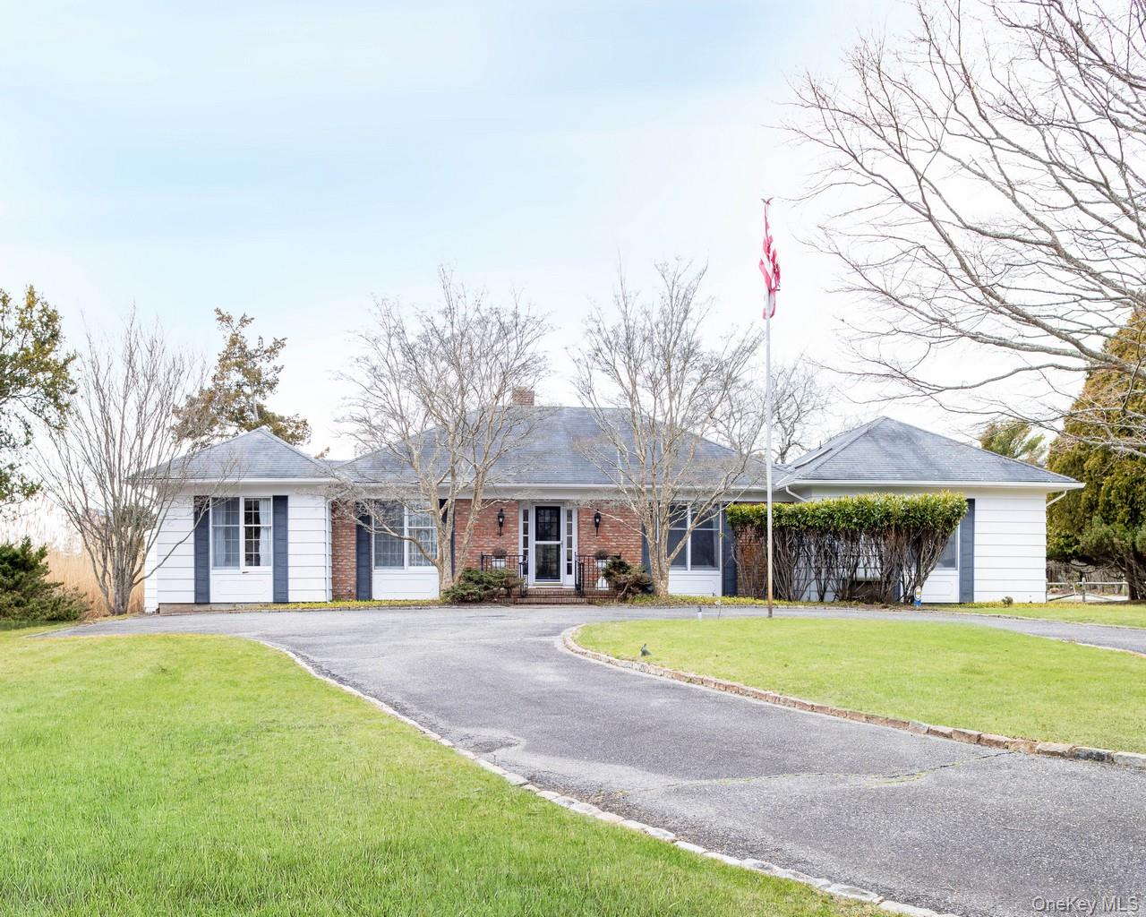 69 Oneck Road – For Rent