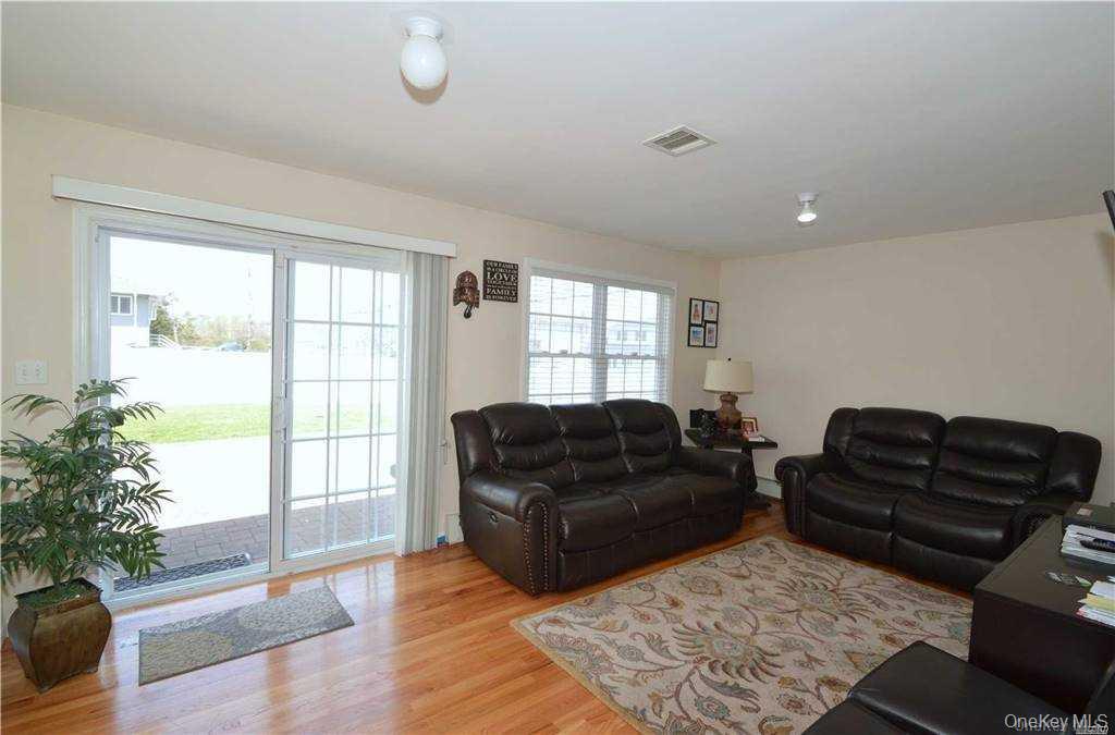 106 Roosevelt Avenue – For Sale photo 10