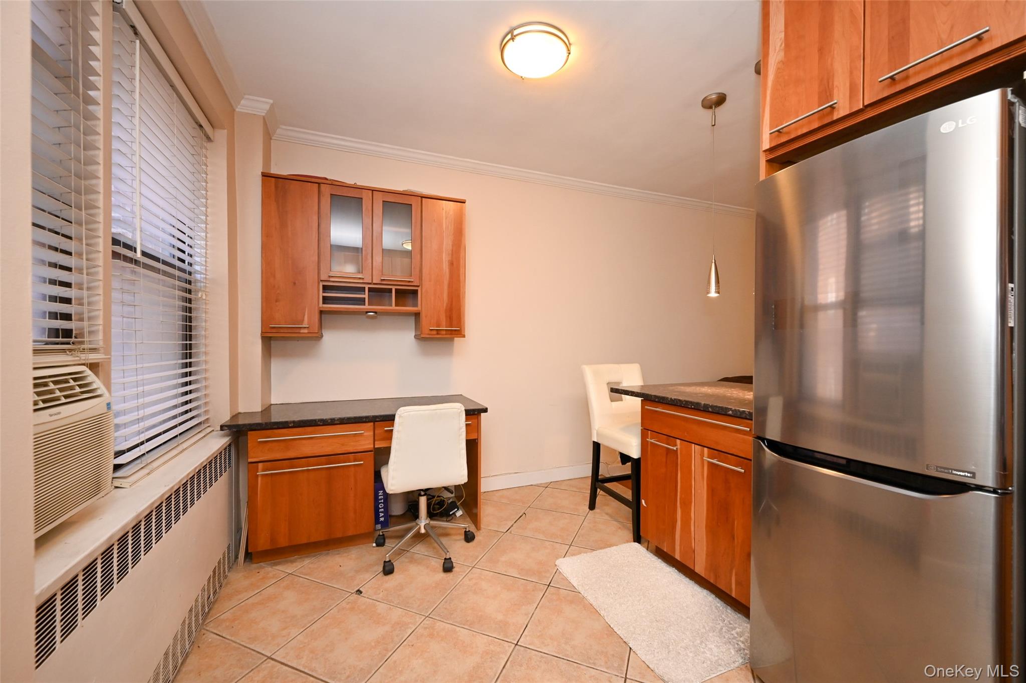 67-40 Yellowstone Boulevard, Unit 4M photo 11