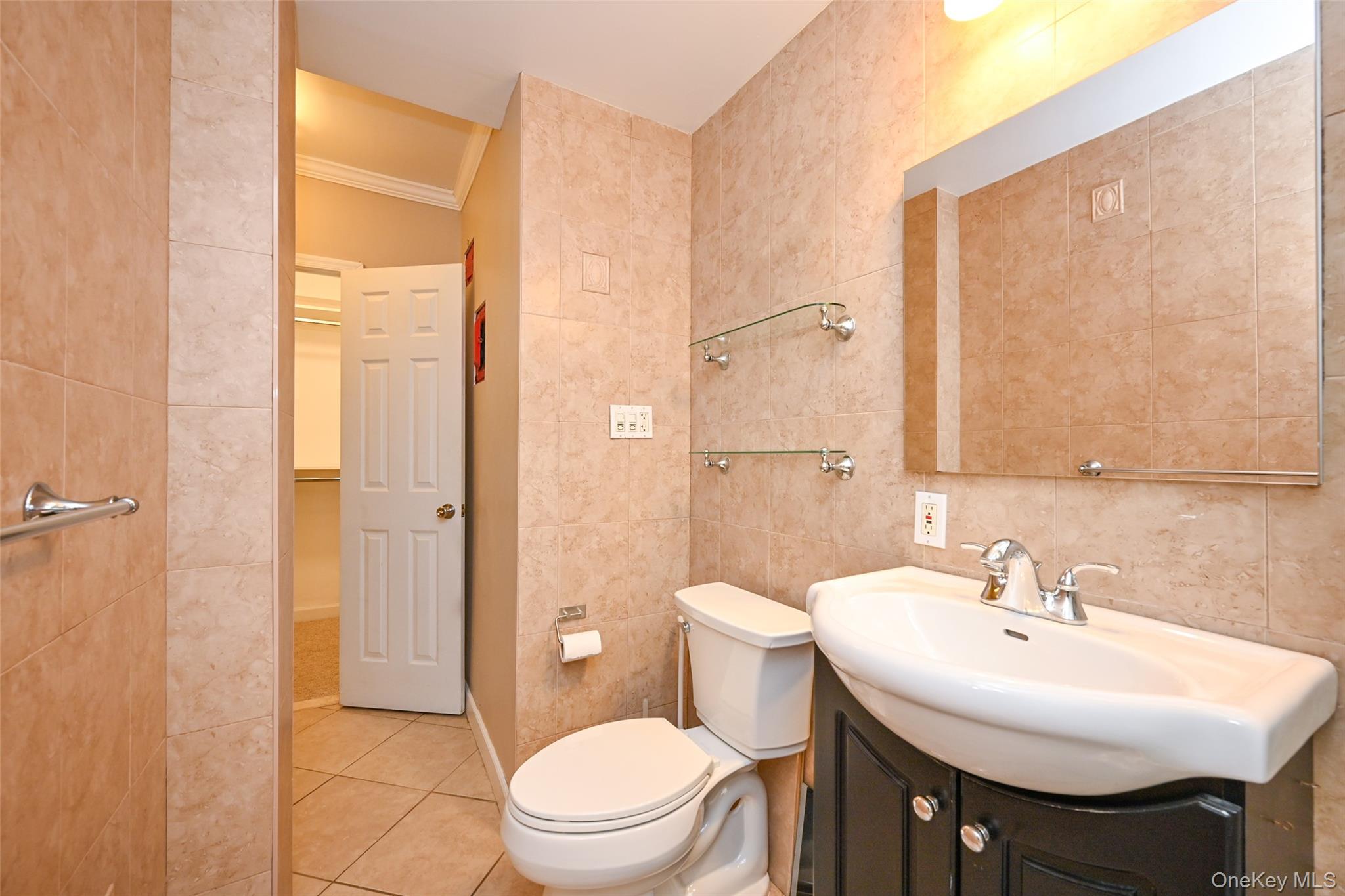 67-40 Yellowstone Boulevard, Unit 4M photo 15