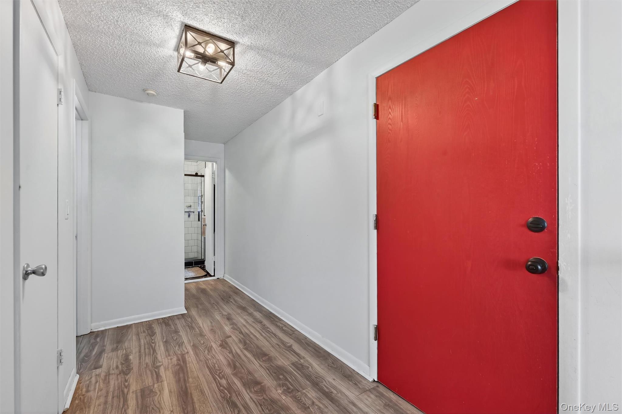 6 Linda Court – For Sale photo 3
