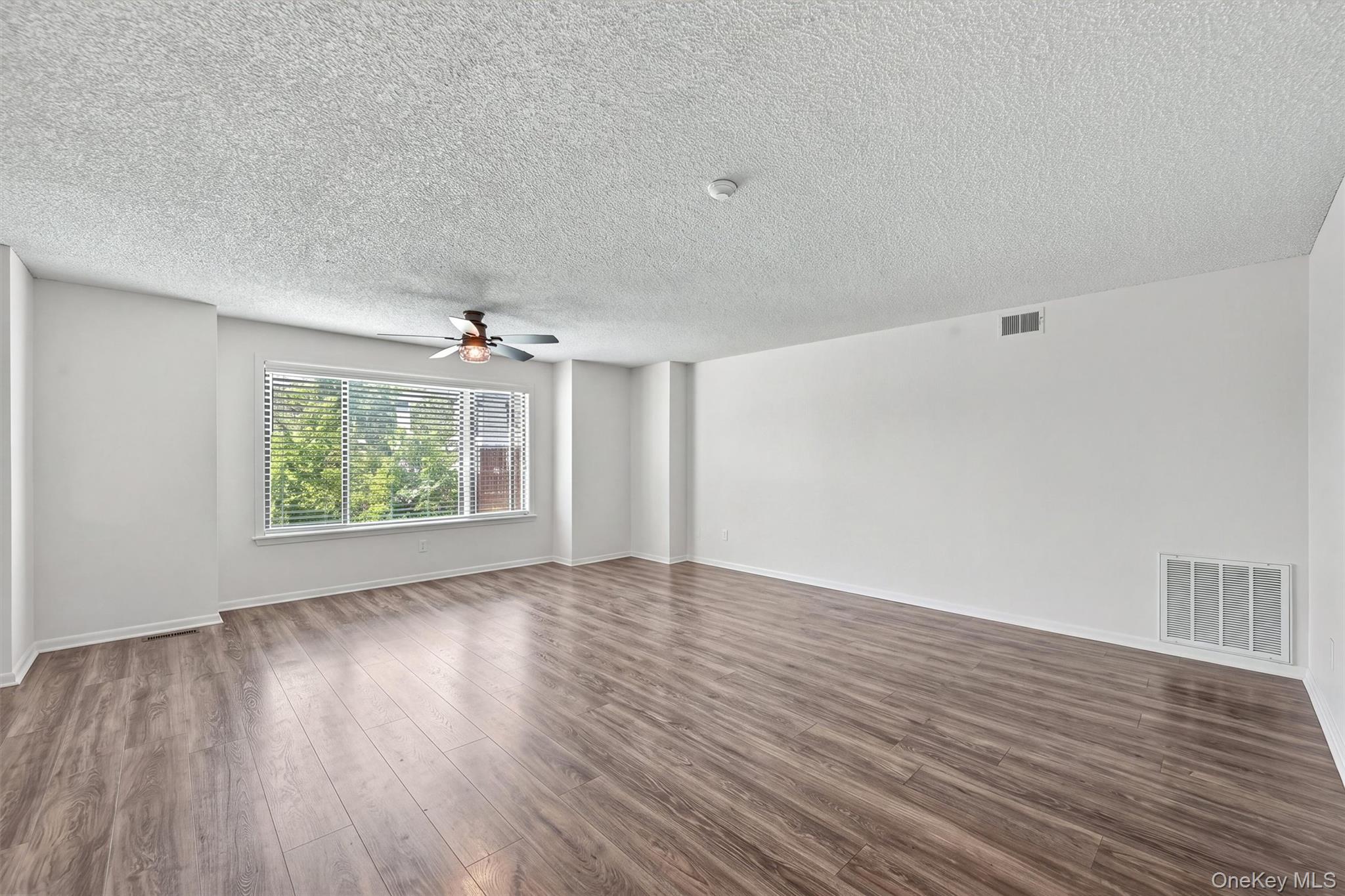 6 Linda Court – For Sale photo 4