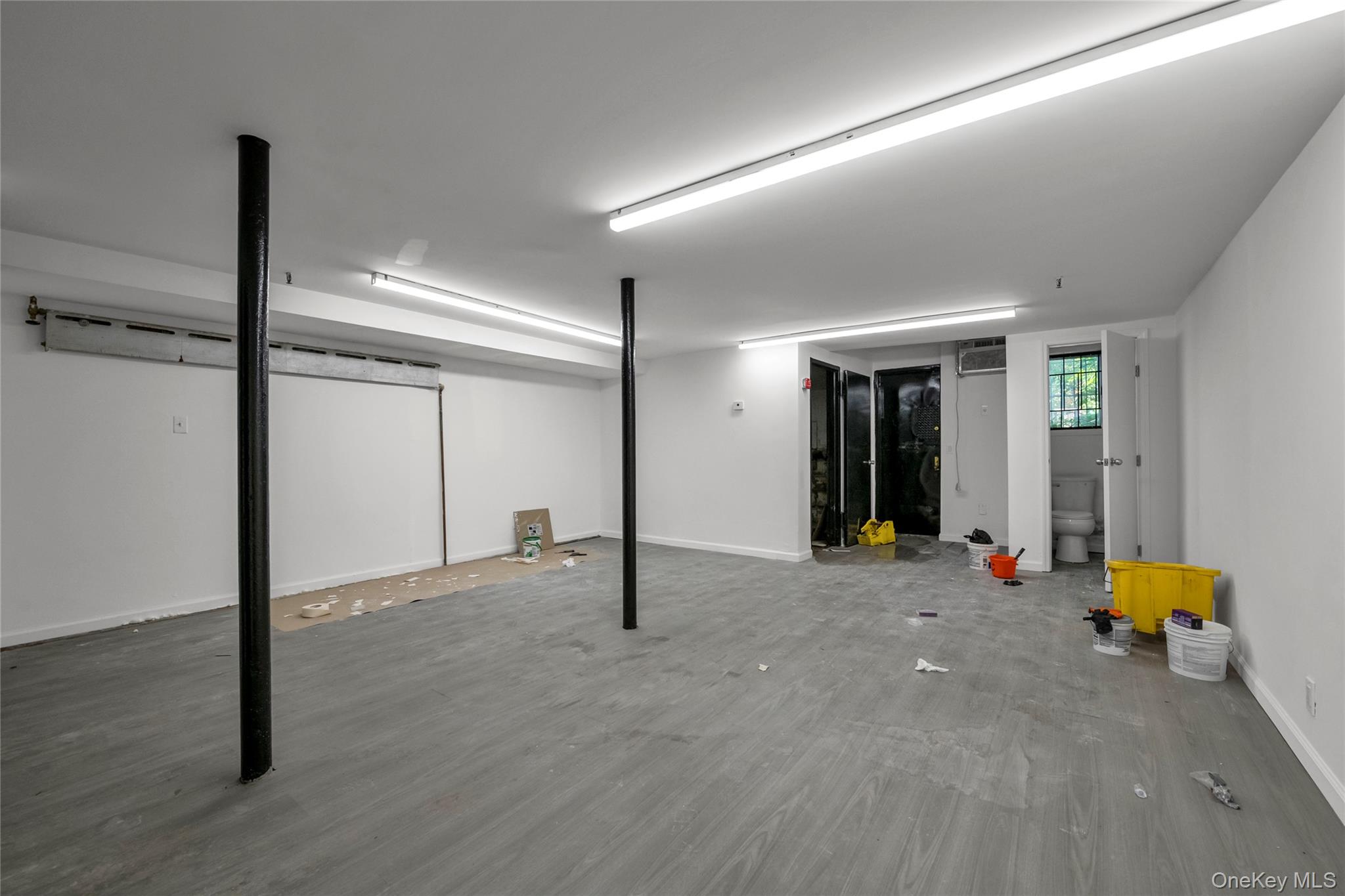 67-05 Roosevelt Avenue – For Sale photo 18