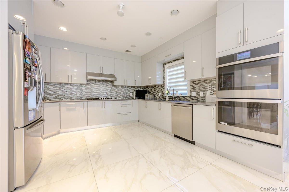 345 Washington Avenue – For Sale photo 10