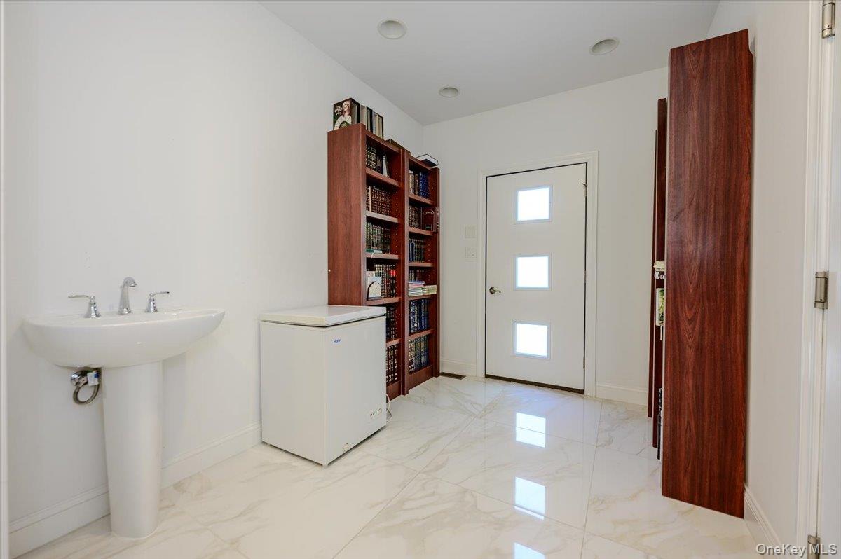 345 Washington Avenue – For Sale photo 27