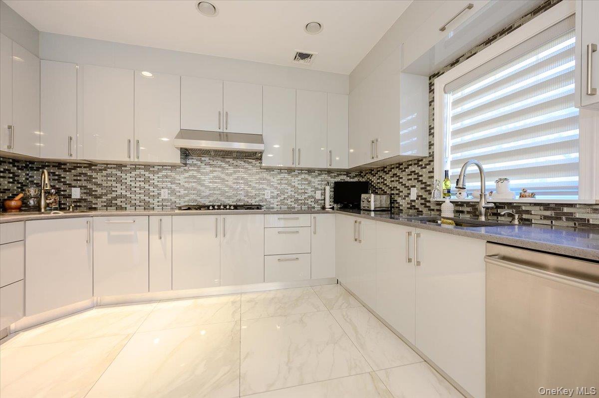 345 Washington Avenue – For Sale photo 11