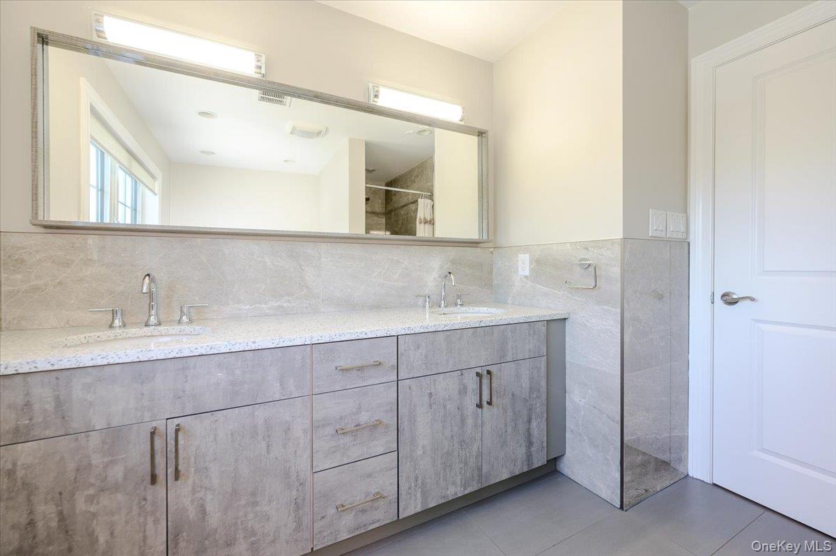 345 Washington Avenue – For Sale photo 18