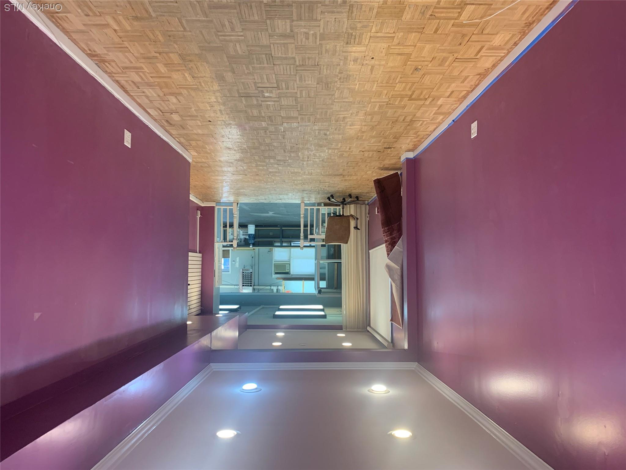 10 Willowdale Avenue, Unit D photo 4