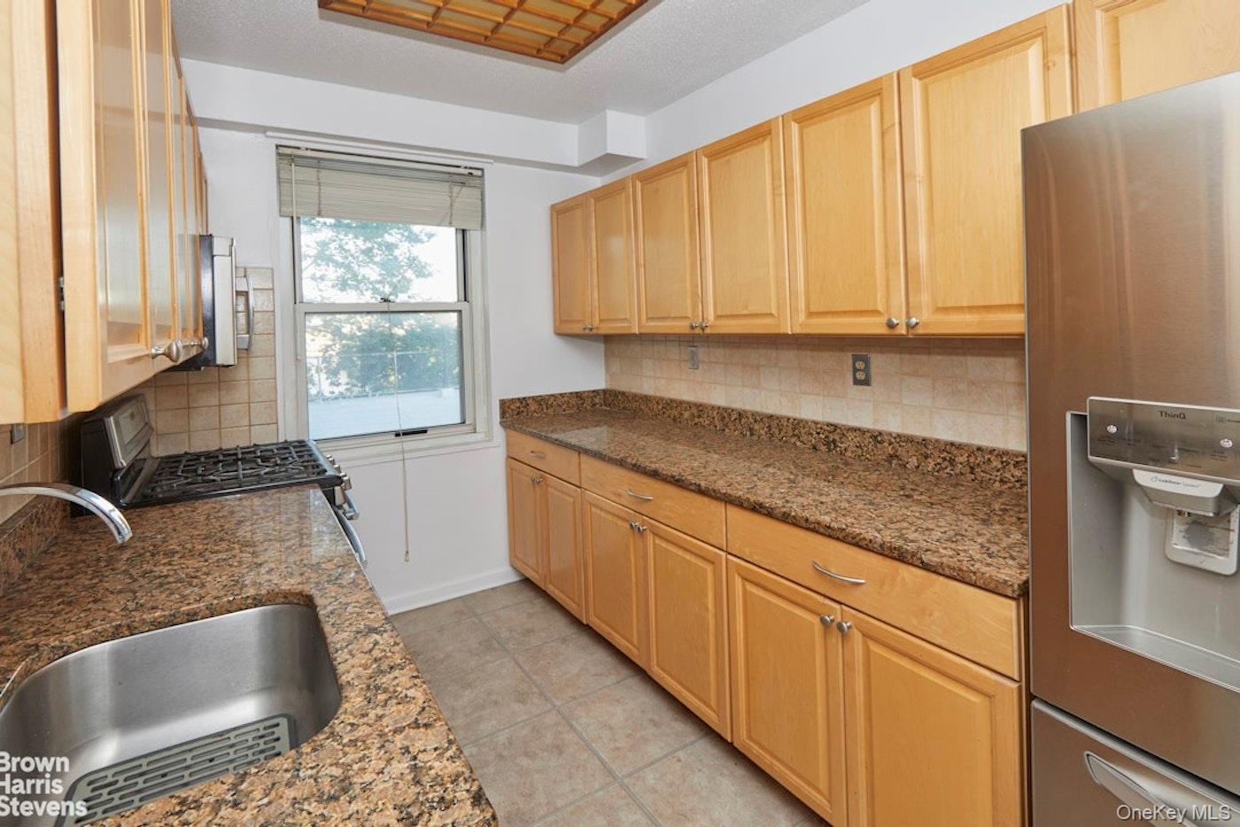 2400 Johnson Avenue, Unit 1K photo 20