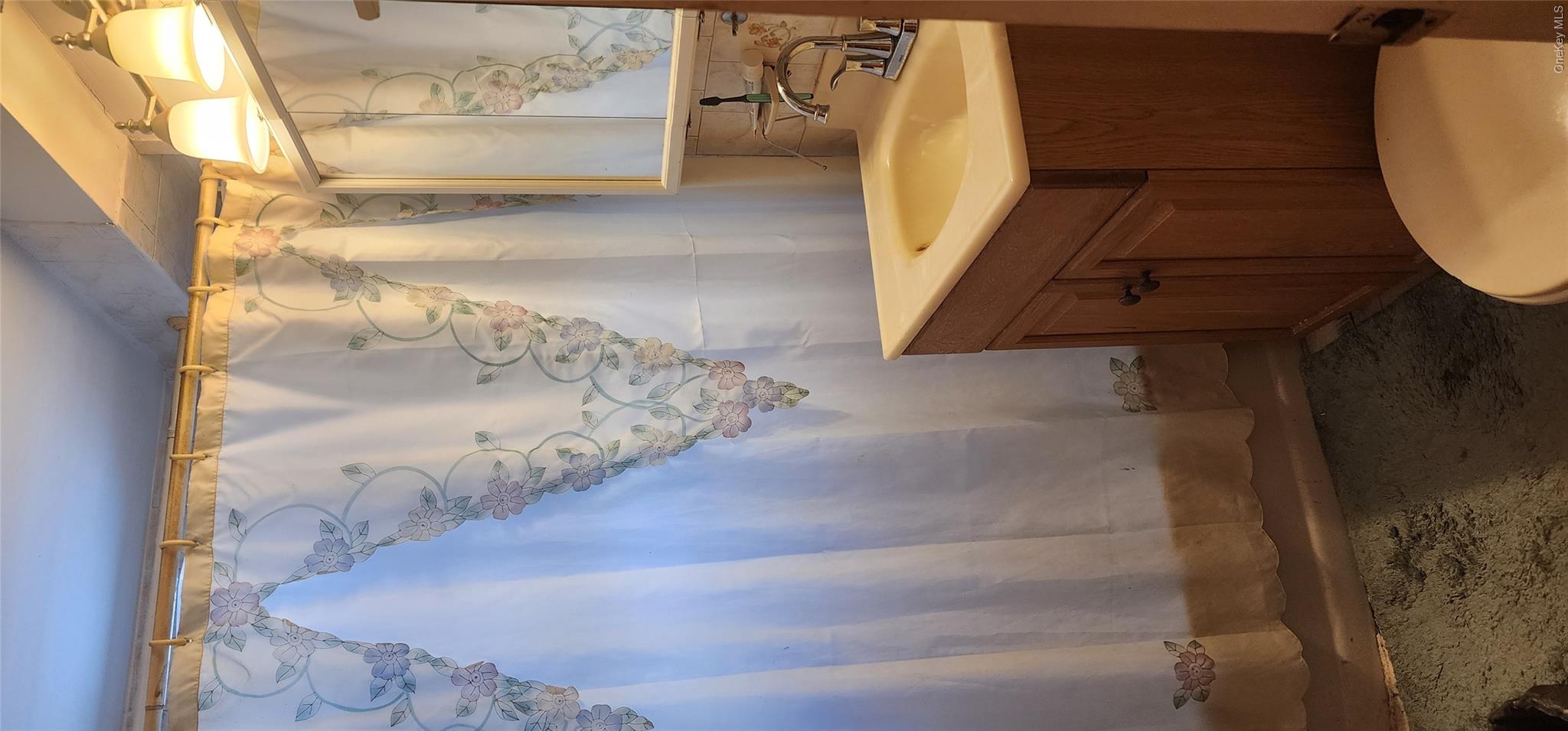 84-16 Elmhurst Avenue, Unit 5F photo 5