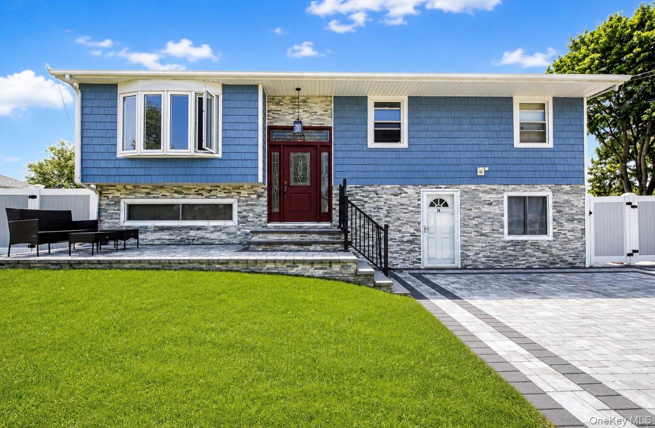 34 Fairdale Drive – For Sale
