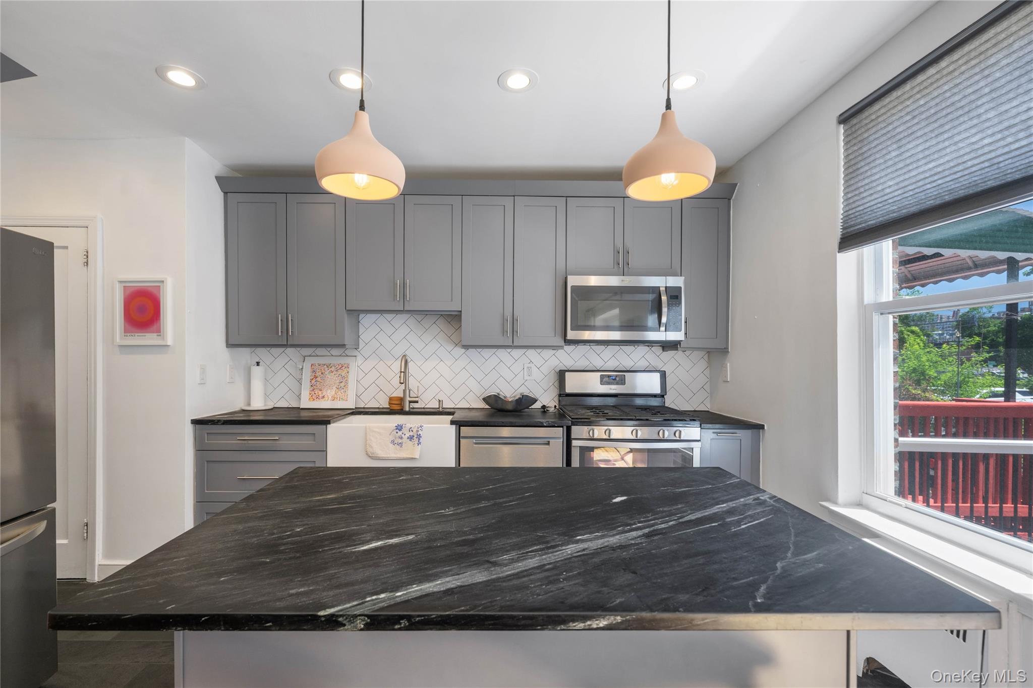 3446 Corlear Avenue, Unit 1 photo 5