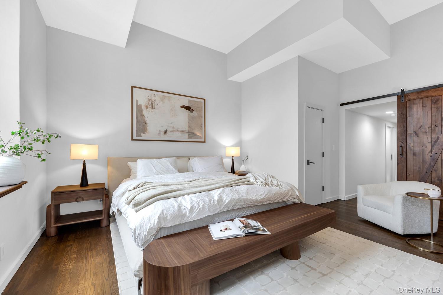 305 2nd Avenue, Unit 716 photo 9