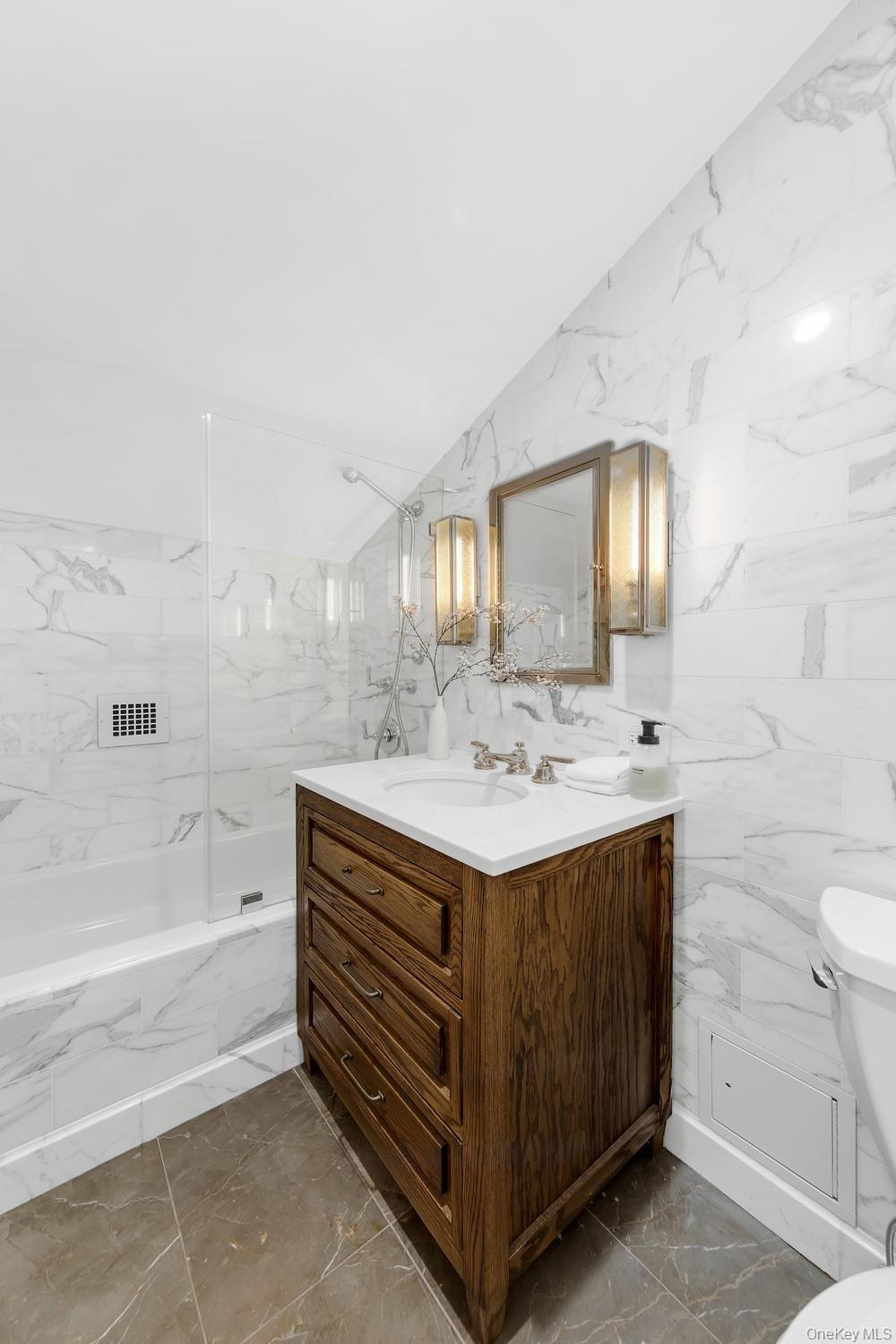 305 2nd Avenue, Unit 716 photo 13