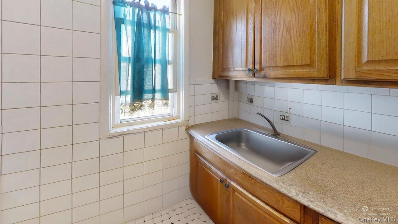 38 N 10th Avenue – For Sale photo 20