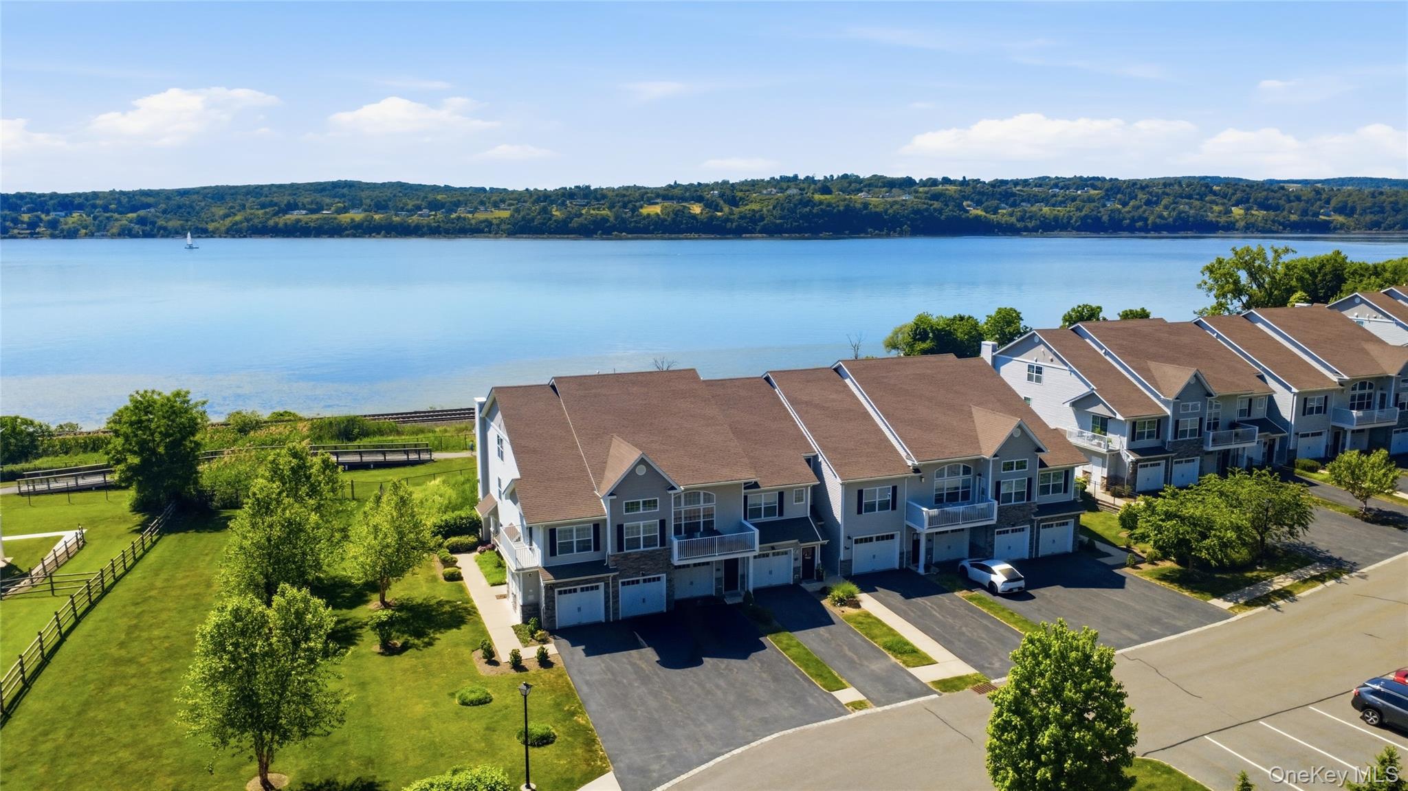 614 Sacandaga Loop – For Sale