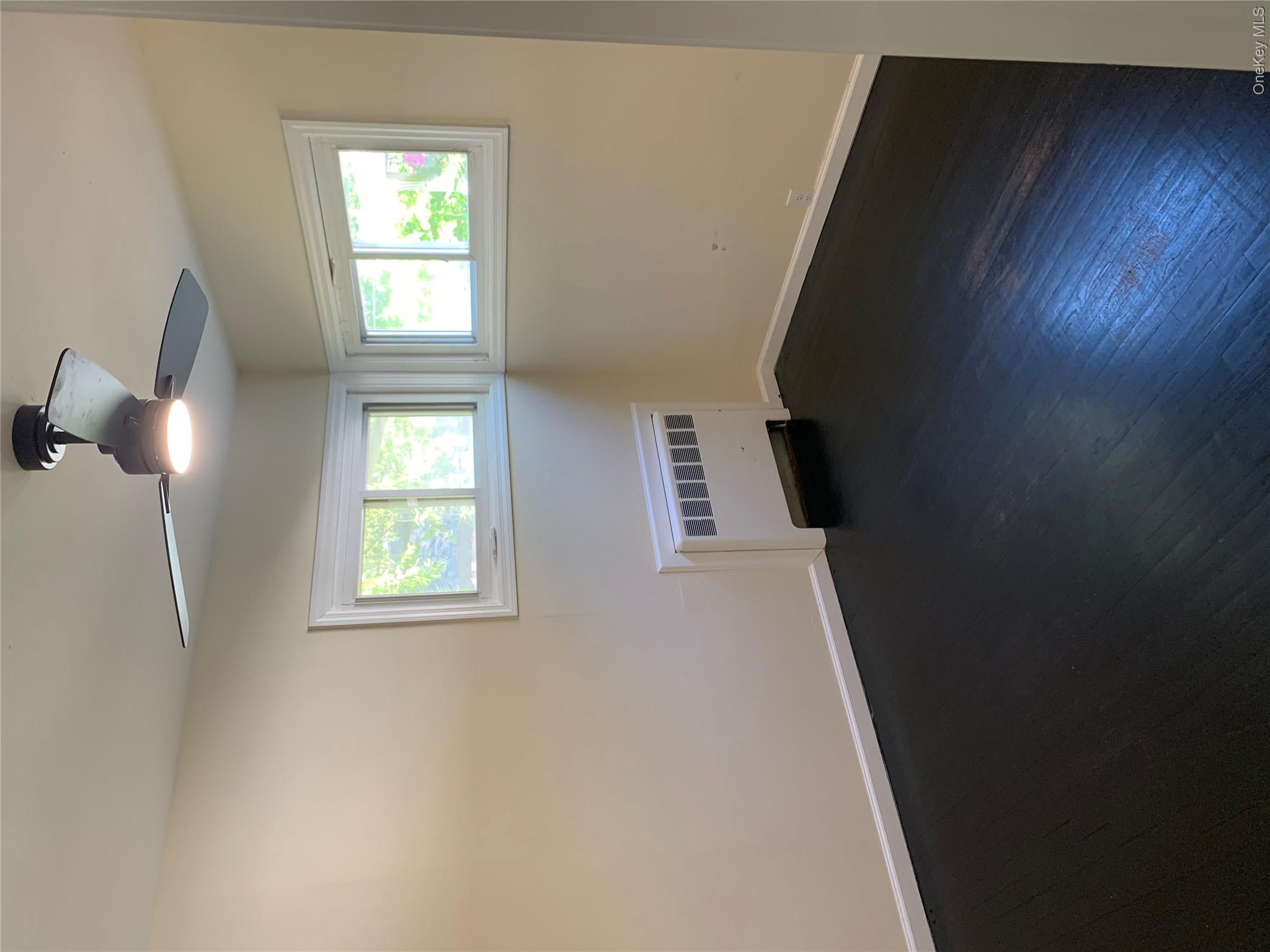402 Leslie Lane – For Rent photo 8