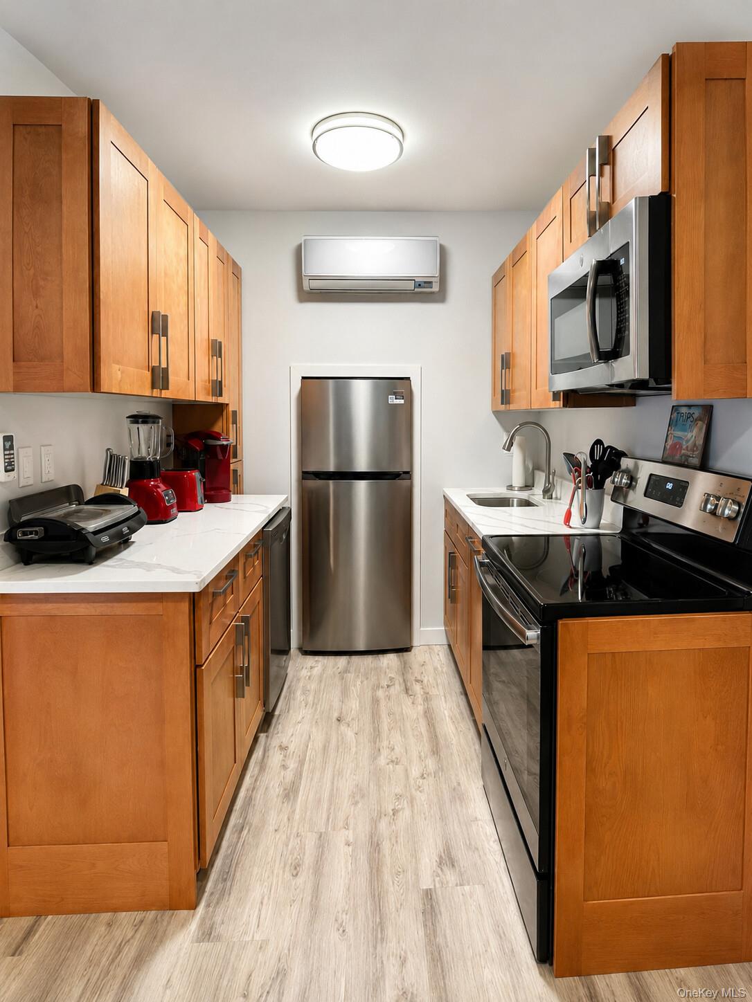 C-133 Harbor Walk, Unit 133 photo 3