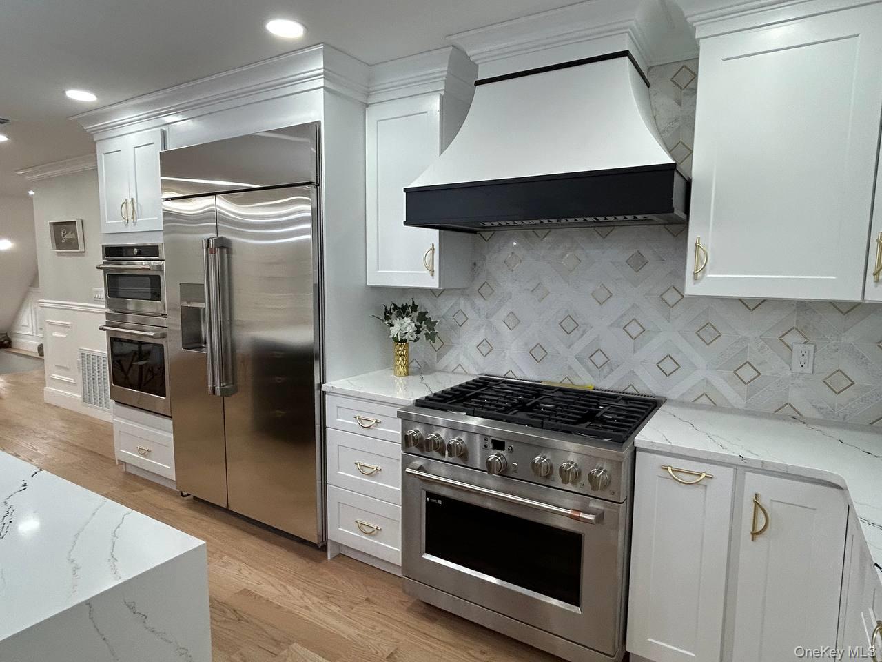 2450 Florin Court Bellmore – For Sale photo 6