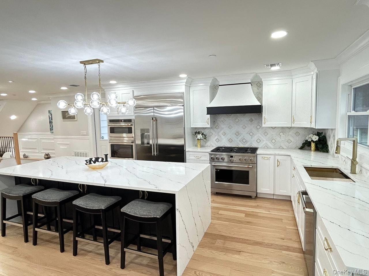 2450 Florin Court Bellmore – For Sale photo 5