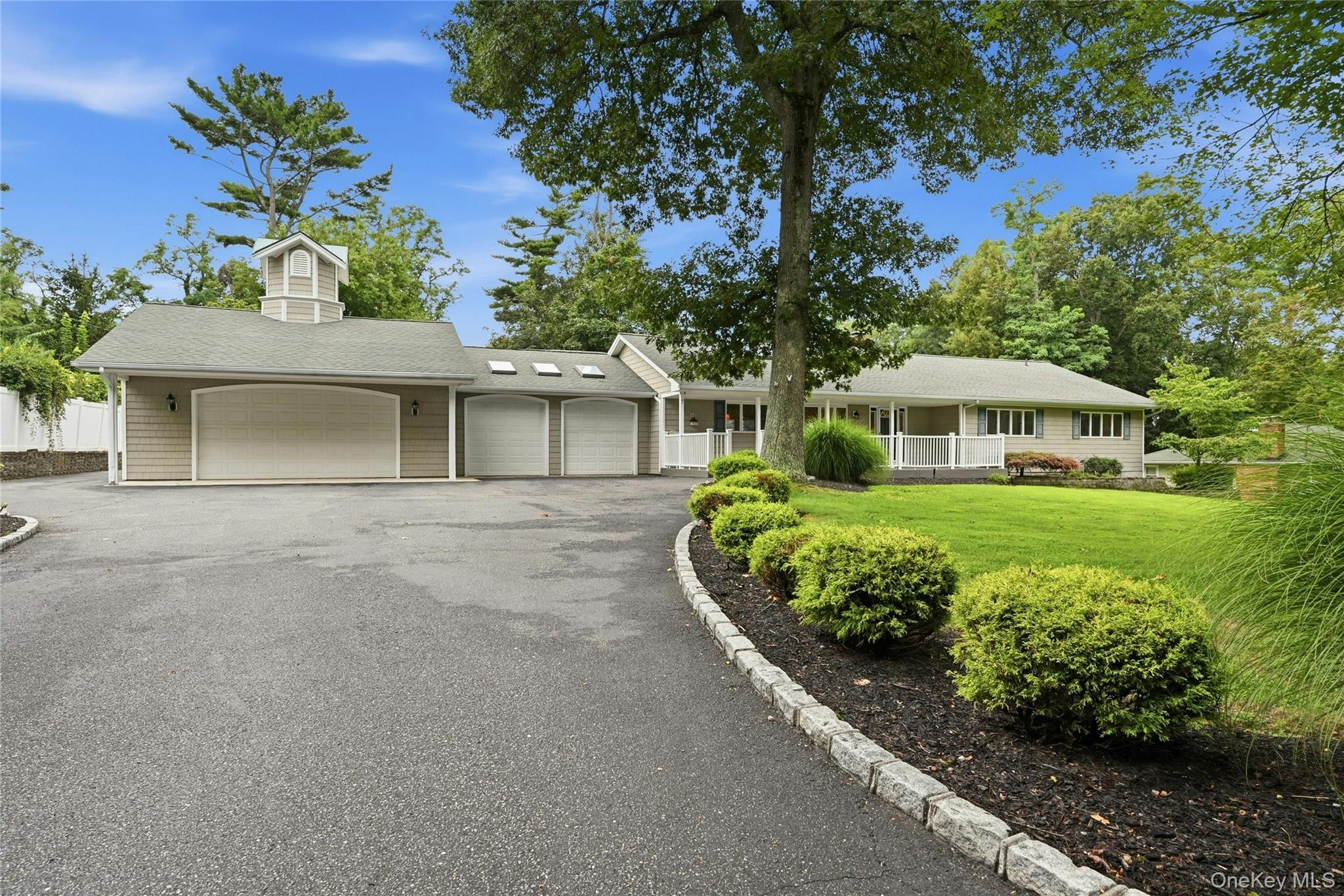 6 Winfield Drive – For Sale