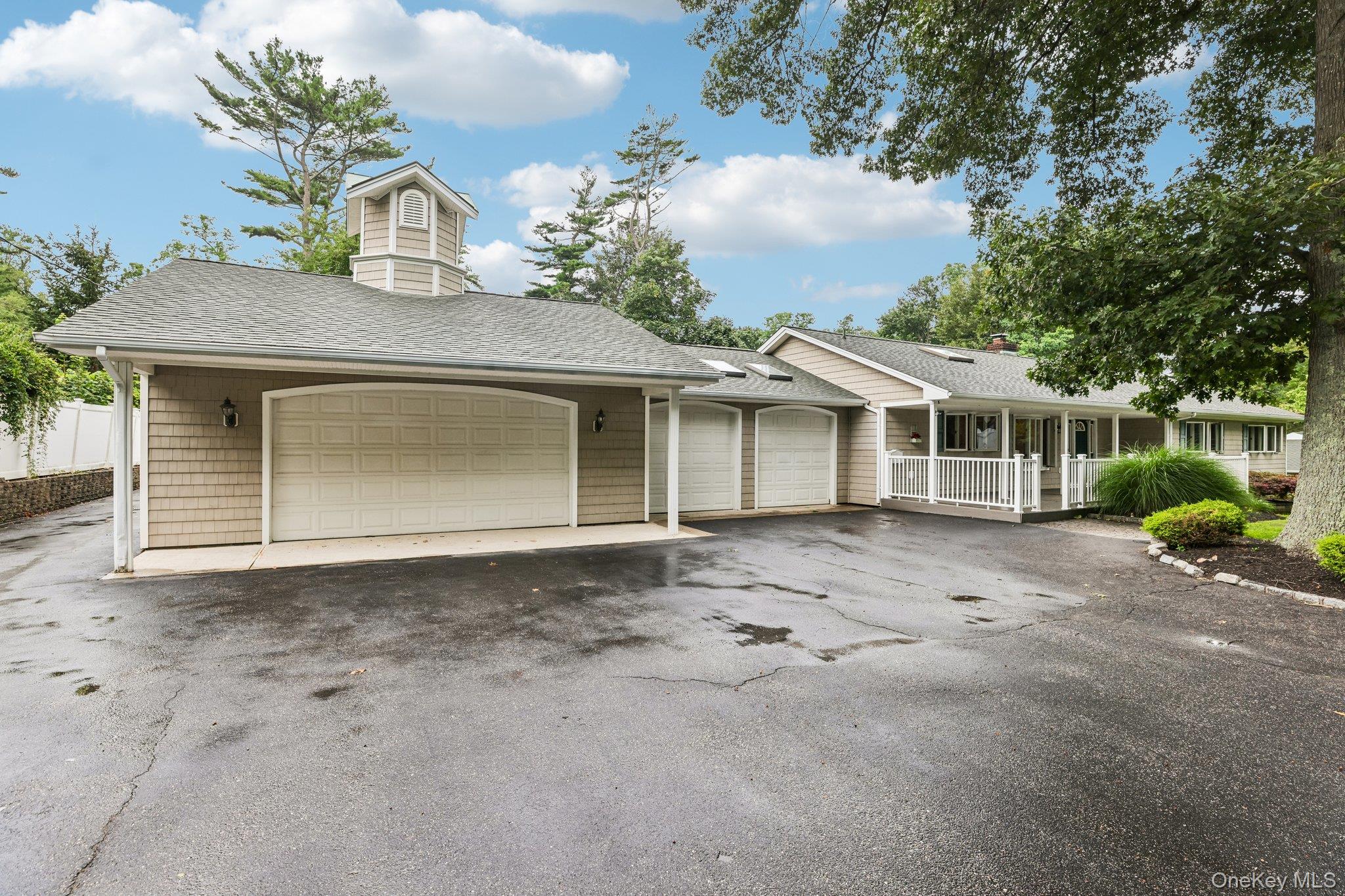 6 Winfield Drive – For Sale photo 3