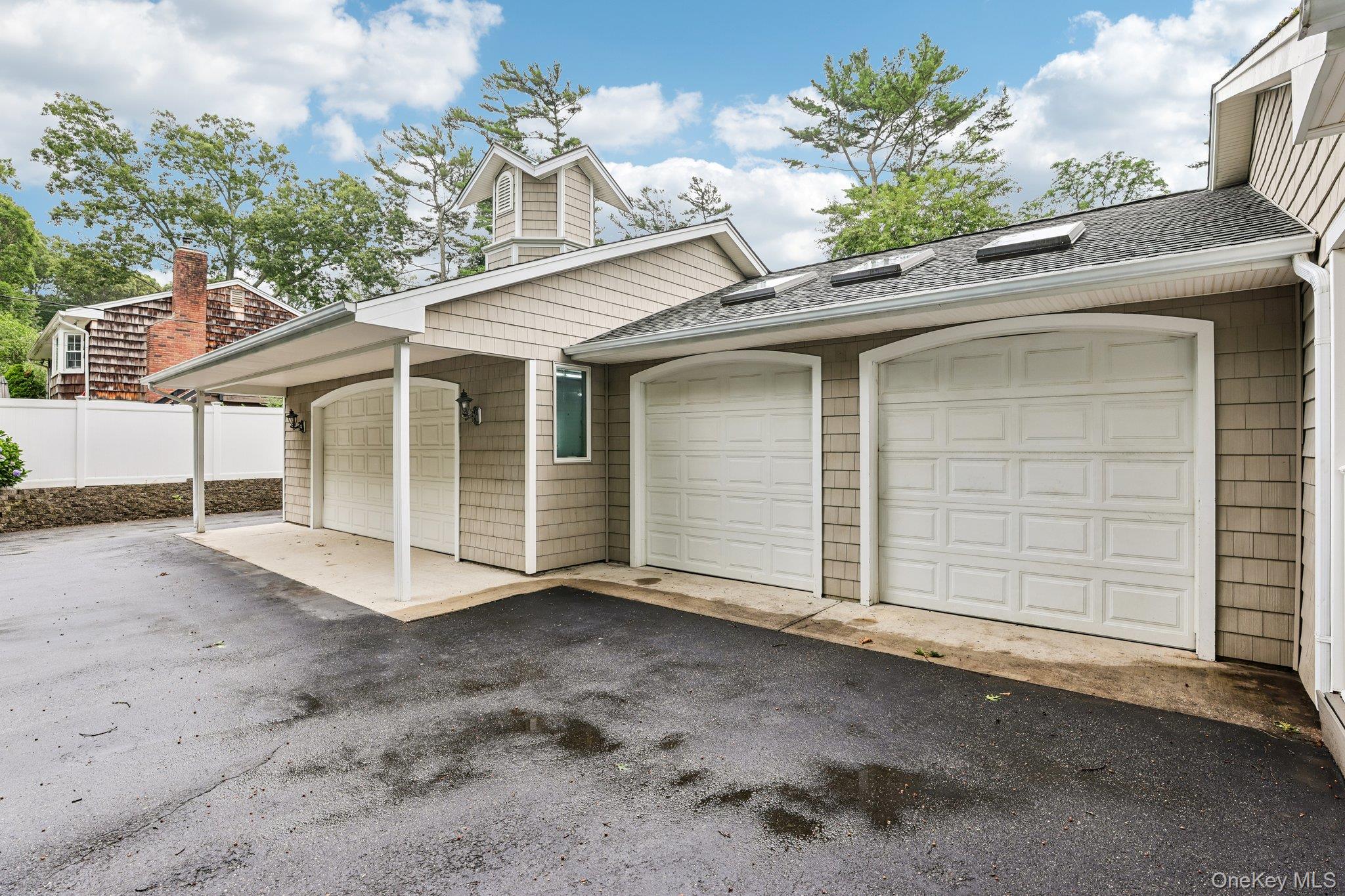 6 Winfield Drive – For Sale photo 2