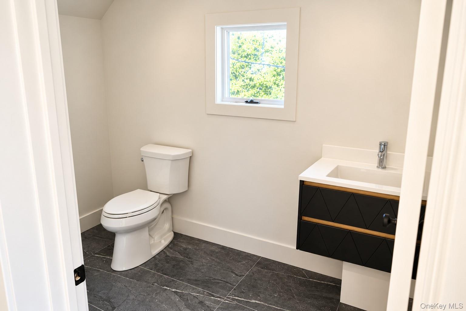 32 Office Space Chichester Avenue – For Rent photo 6