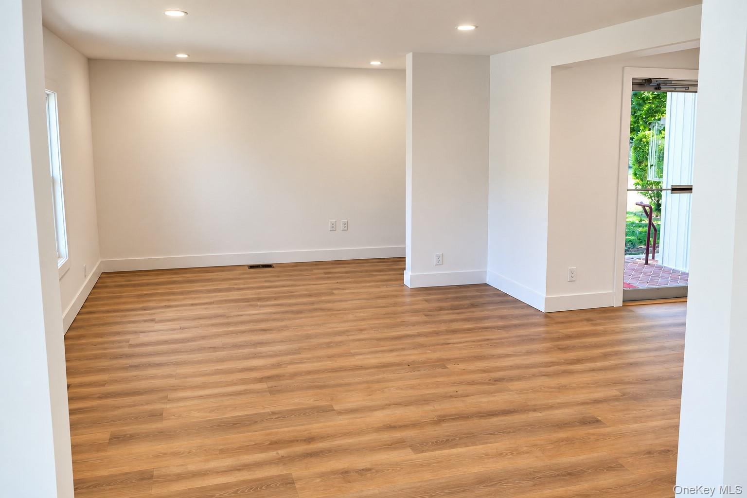32 Office Space Chichester Avenue – For Rent photo 6
